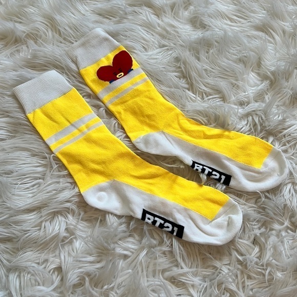 BTS BT21 Tata Socks - Picture 1 of 1